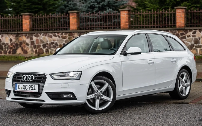 Audi A4 cena 46900 przebieg: 251000, rok produkcji 2012 z Radom małe 631